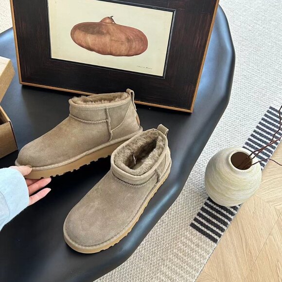 UGG Classic Ultra Mini Women's  antelope Ankle Boots - Picture 1 of 9